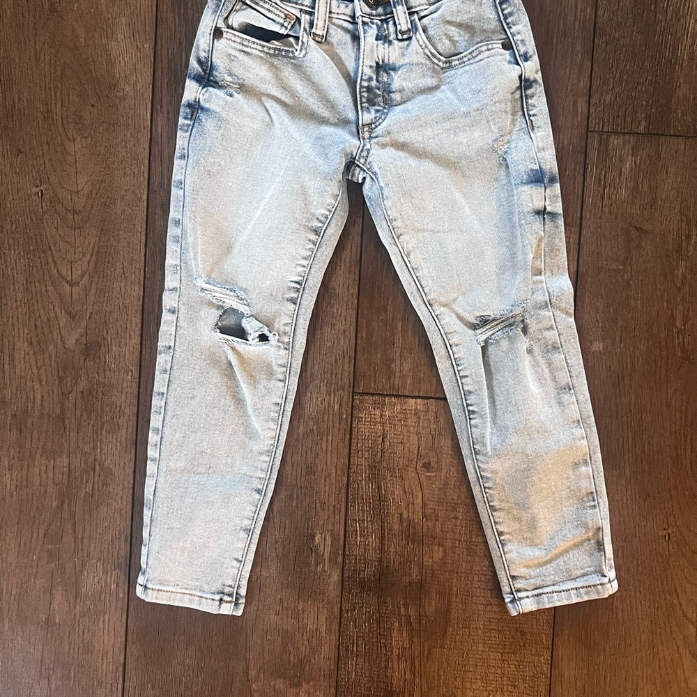 Stylish Distressed Light Wash Jeans